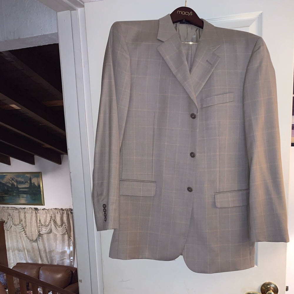 Suit
